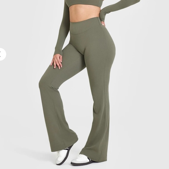 Oner Active Alpine Green SoftMotion Flared Bottoms - Picture 2 of 6